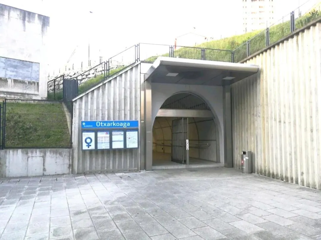 Apartament Bilbao, 3 Hab, 5 Camas, Wifi, Metro, Aparcamiento Gratis, Hiszpania